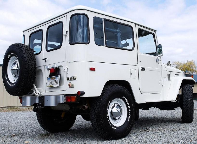 1983 FJ40 AC PS White : Iconic Toyotas FJ40 & 60 Series  : Peter Gabbarino Photographs 