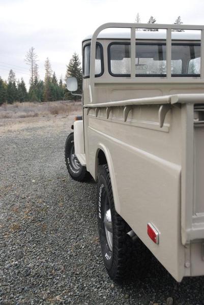 1980 FJ45 Beige : Iconic Toyotas FJ40 & 60 Series  : Peter Gabbarino Photographs 