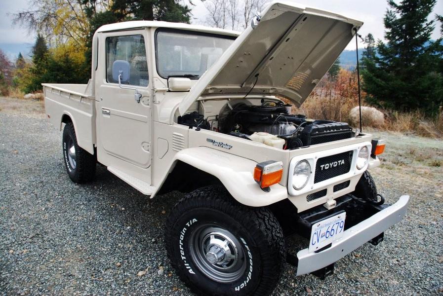 1980 FJ45 Pickup Beige : Iconic Toyotas FJ40 & 60 Series  : Peter Gabbarino Photographs 