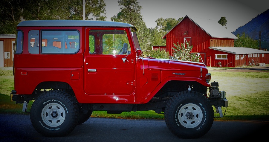 1982 FJ40 Farmville, MT  : Iconic Toyotas FJ40 & 60 Series  : Peter Gabbarino Photographs 