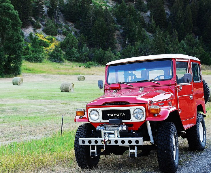 1982 FJ40 Paradise Valley, MT : Iconic Toyotas FJ40 & 60 Series  : Peter Gabbarino Photographs 