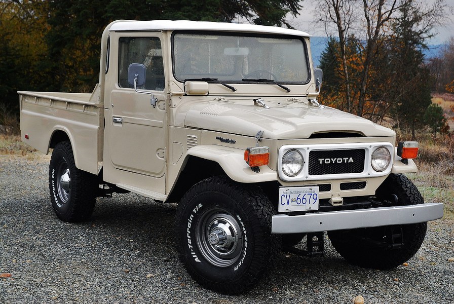 1980 FJ45  : Iconic Toyotas FJ40 & 60 Series  : Peter Gabbarino Photographs 