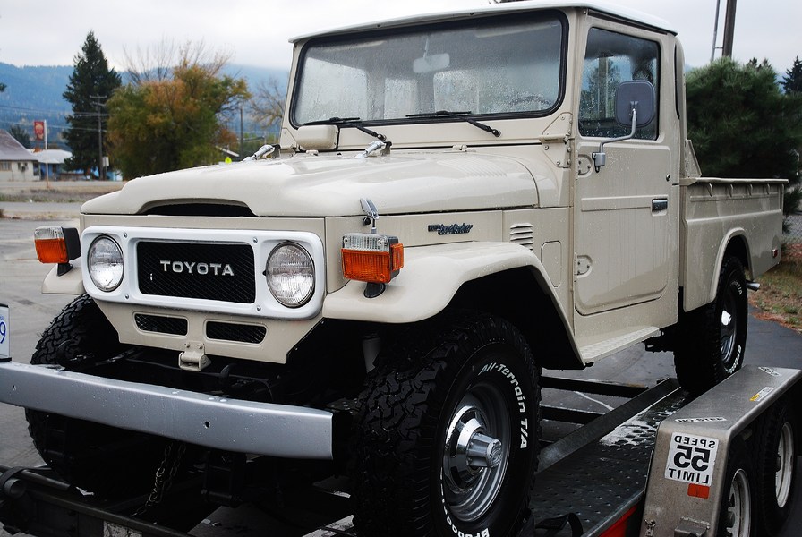 1980 FJ45 : Iconic Toyotas FJ40 & 60 Series  : Peter Gabbarino Photographs 