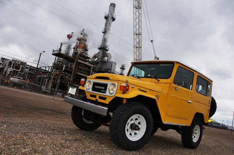 84' Super B DIESEL : Iconic Toyotas FJ40 & 60 Series  : Peter Gabbarino Photographs 