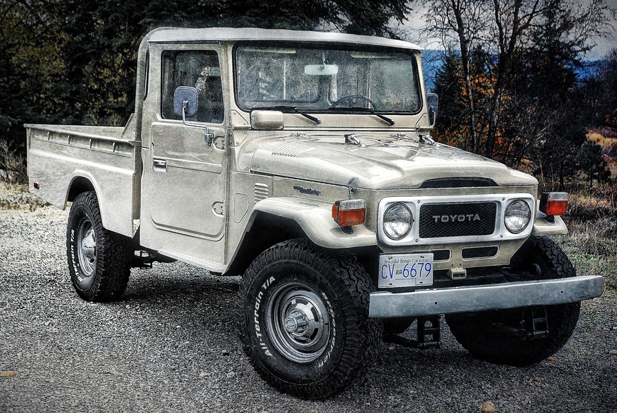 '81 FJ45 : Iconic Toyotas FJ40 & 60 Series  : Peter Gabbarino Photographs 