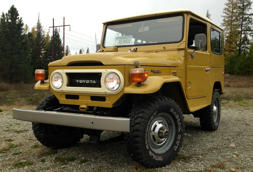 '77 FJ40  : Iconic Toyotas FJ40 & 60 Series  : Peter Gabbarino Photographs 