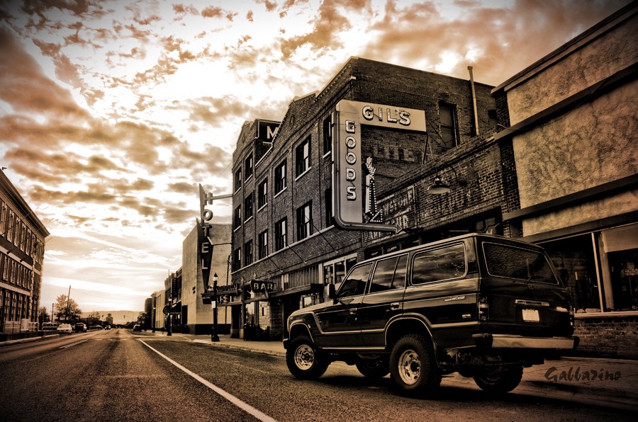 Park Street : Iconic Toyotas FJ40 & 60 Series  : Peter Gabbarino Photographs 