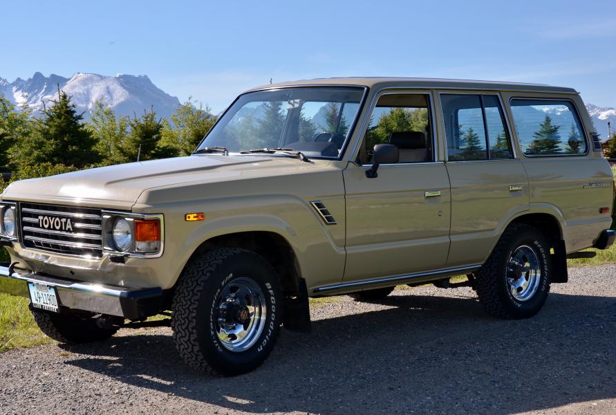 '87 FJ60 Original paint in fantastic shape : Iconic Toyotas FJ40 & 60 Series  : Peter Gabbarino Photographs 