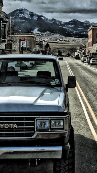 Livingston, MT : Iconic Toyotas FJ40 & 60 Series  : Peter Gabbarino Photographs 